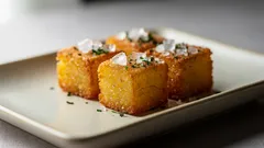 Perfeitamente estaladiças por fora e a derreter por dentro: o método francês de fritar batatas